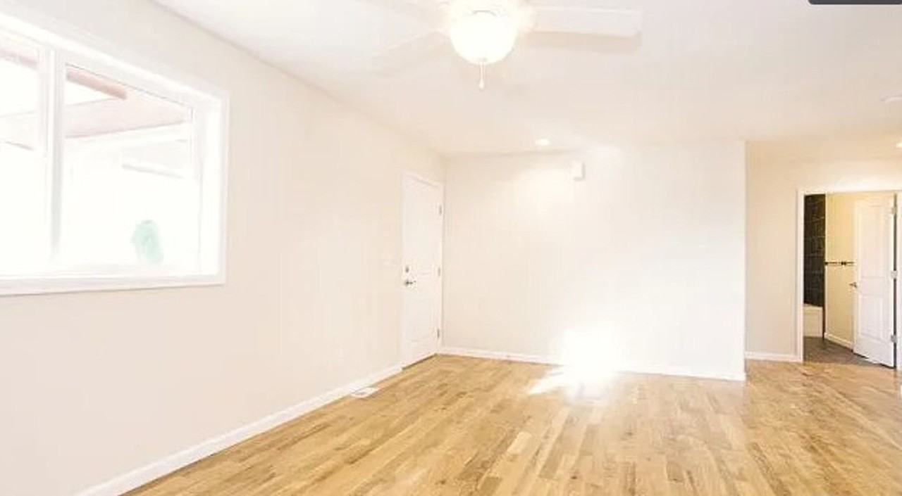2333 W 19th St - Photo 2 of 3