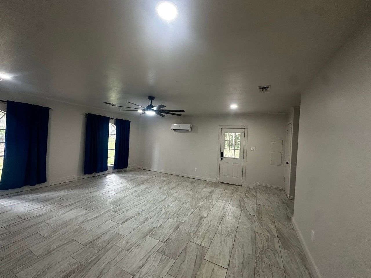2916 Brookline Dr - Photo 2 of 20