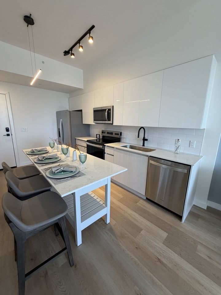 213 Southwest 2nd Avenue #A - Photo 4 of 16