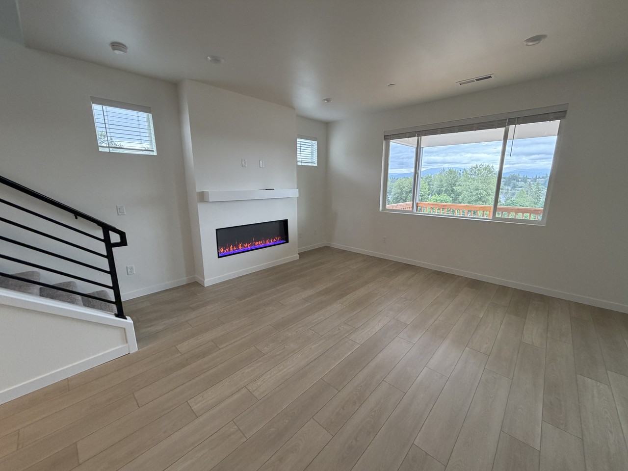609 103rd Court Southeast - Photo 7 of 50