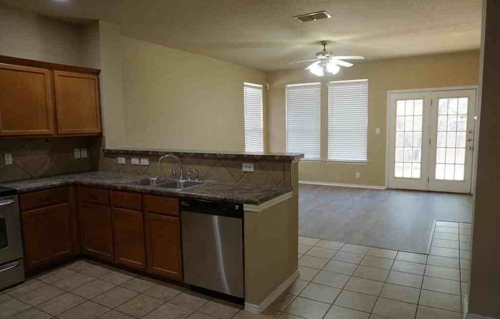26610 Sparrow Rdg - Photo 5 of 30