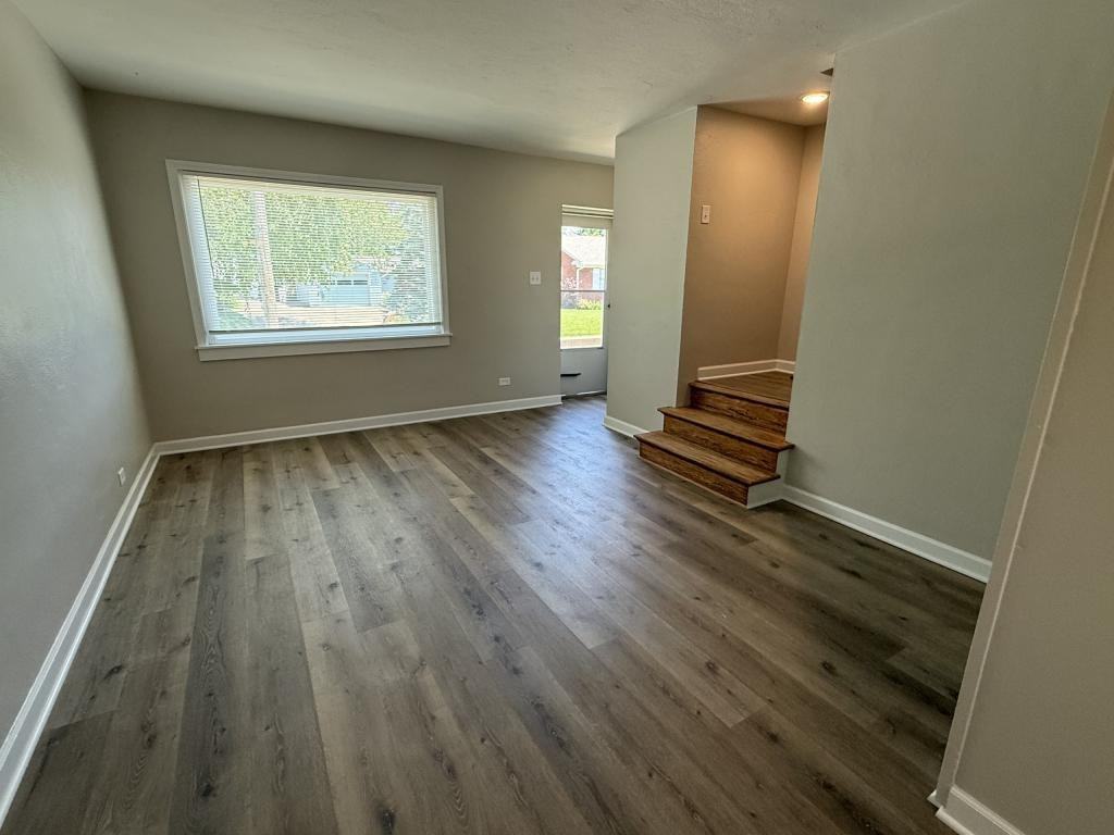 417 Graham St - Photo 6 of 19