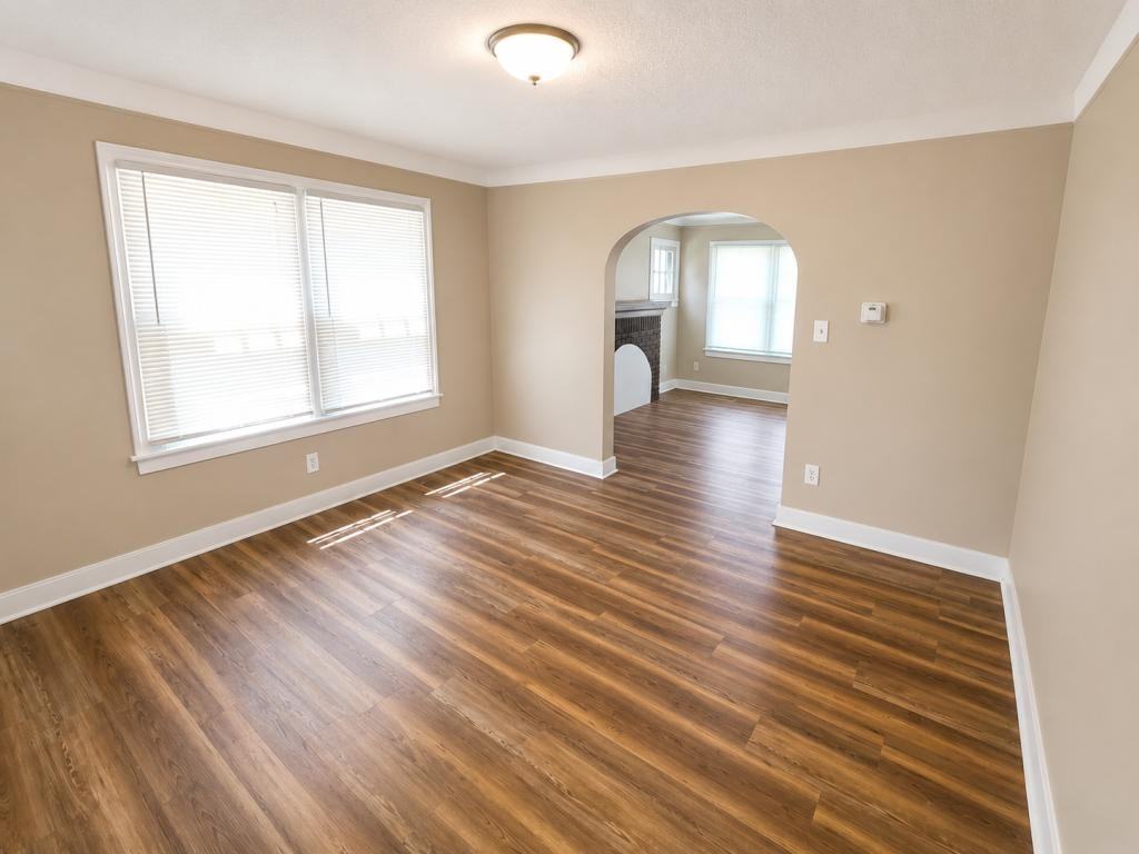 60 Waldo St - Photo 3 of 8