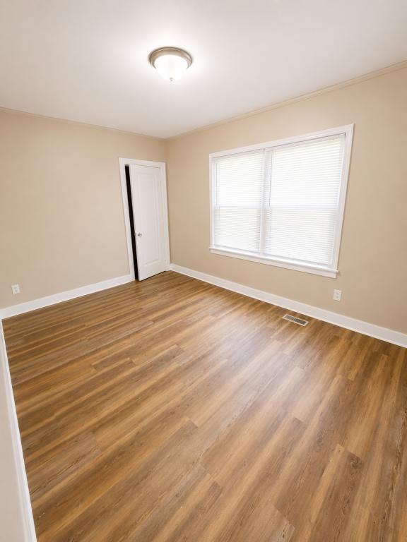 60 Waldo St - Photo 4 of 8