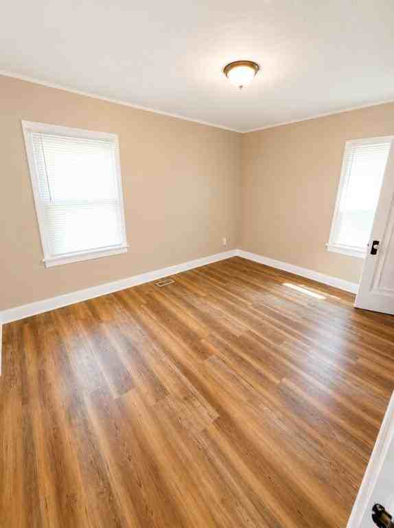 60 Waldo St - Photo 6 of 8