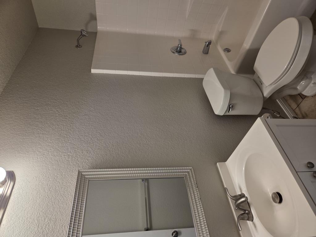 312 Shirley Dr - Photo 5 of 6