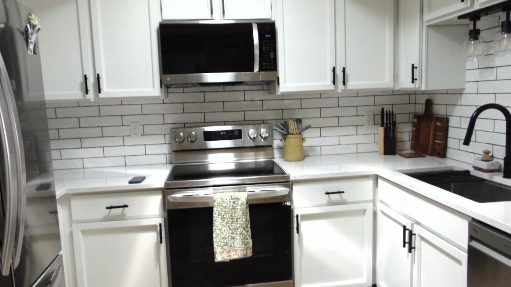 831 W Paseo Del Prado - Photo 3 of 22