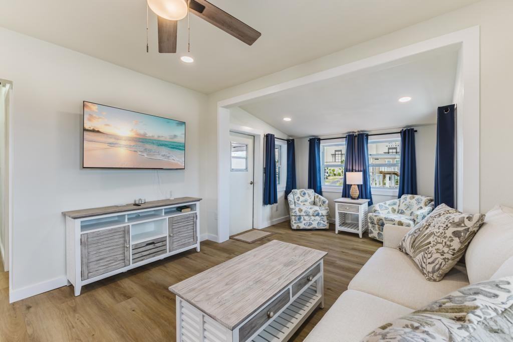 19281 San Carlos Blvd - Photo 4 of 29