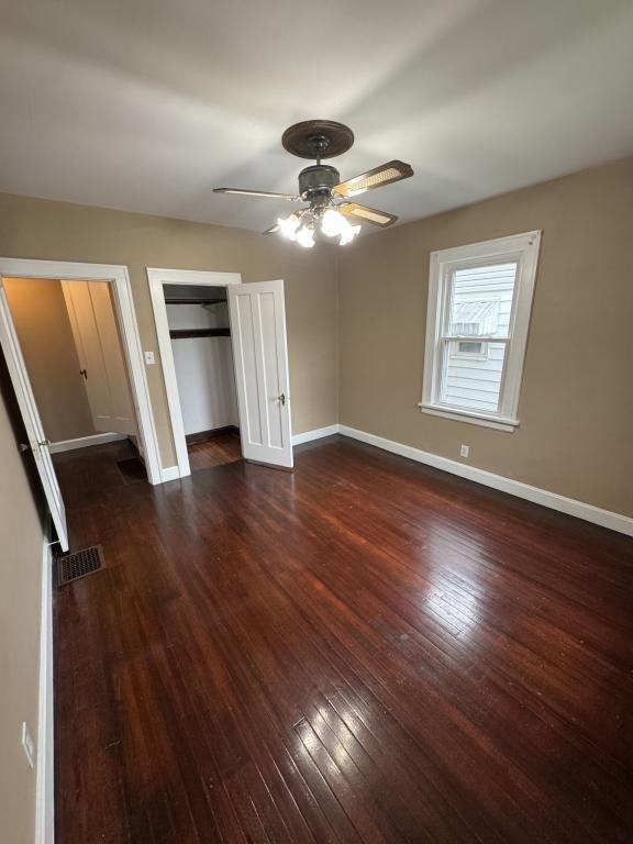 8311 Jadwin St - Photo 4 of 21