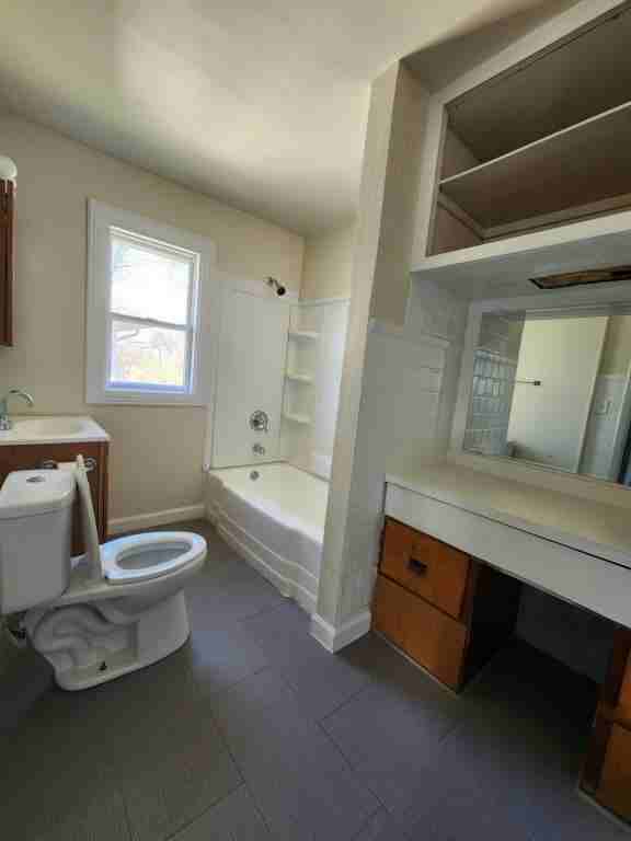 615 Vermont St - Photo 7 of 10