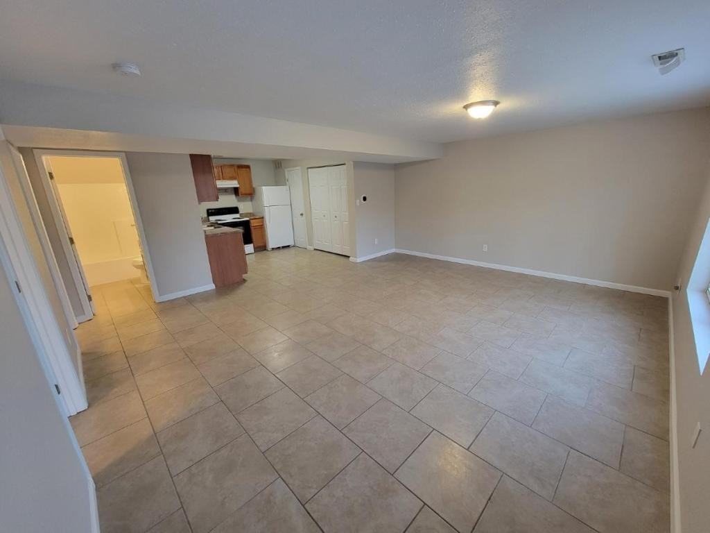 206 Kronos Dr ##B - Photo 2 of 6