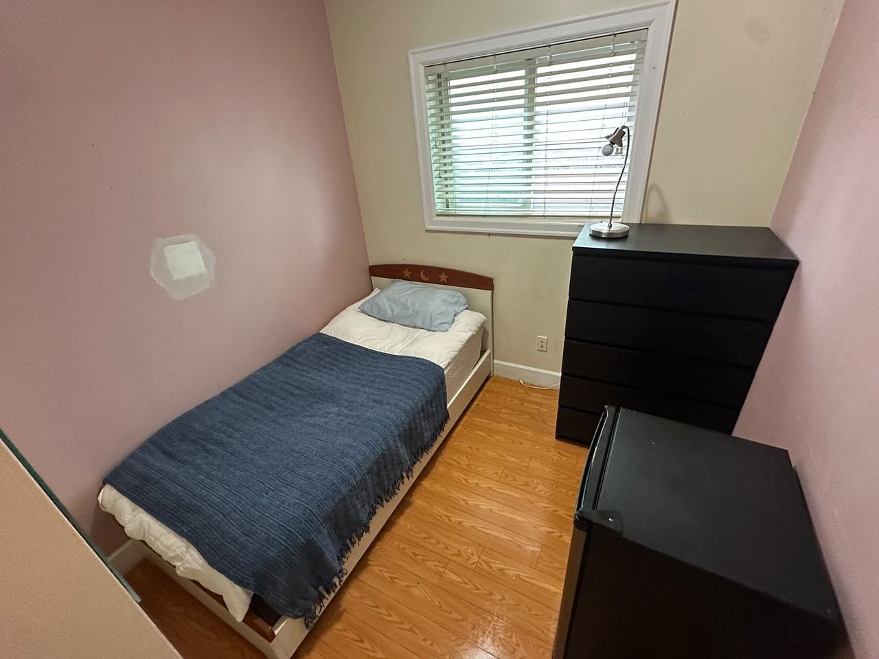 2790 East 1st Avenue - Photo 4 of 5