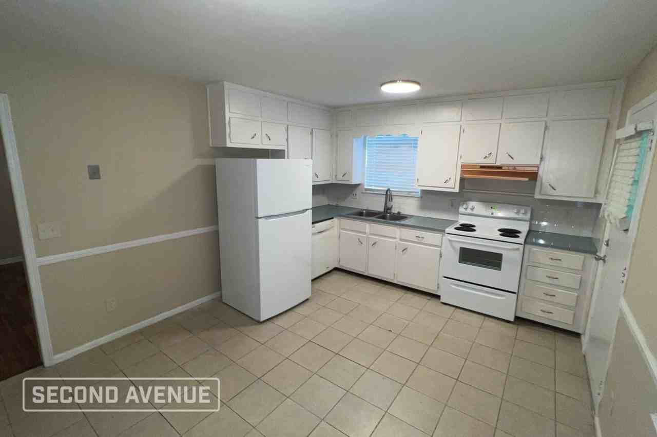 5421 Faucett Rd - Photo 5 of 15