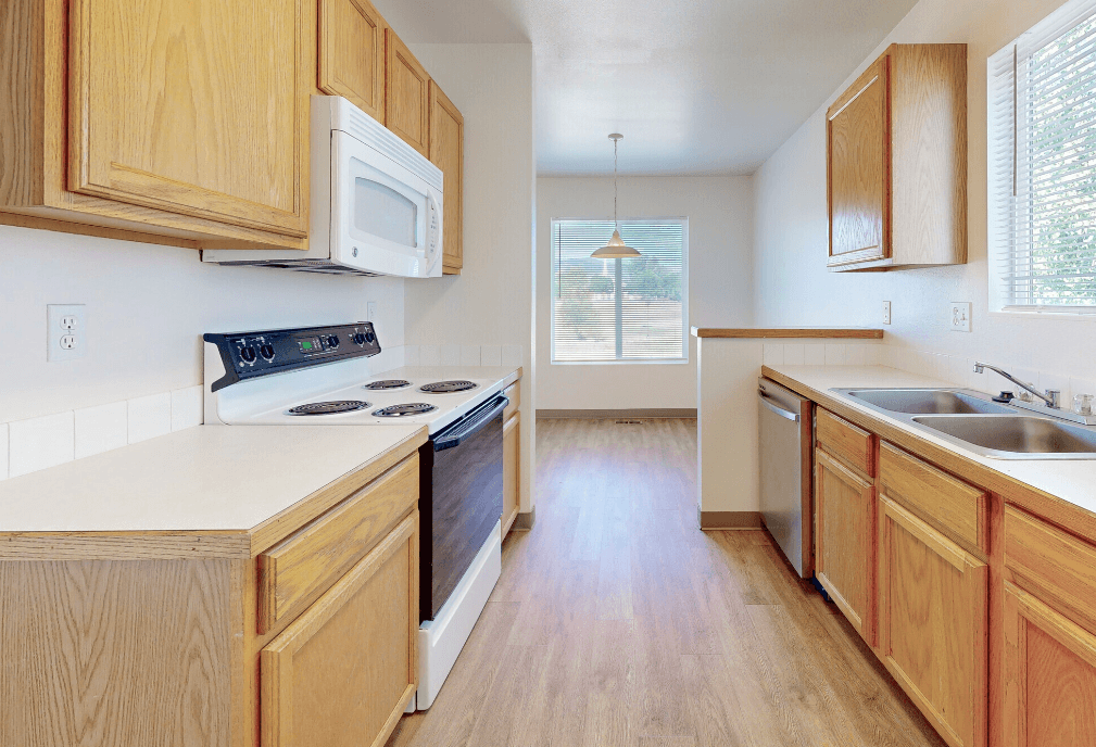 Glenmoor Townhomes - Photo 2 of 46