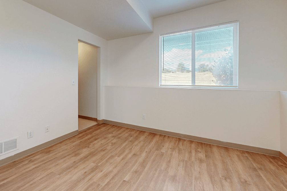 Glenmoor Townhomes - Photo 5 of 46