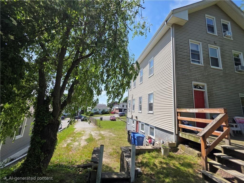 216 Maplewood Ave - Photo 4 of 21