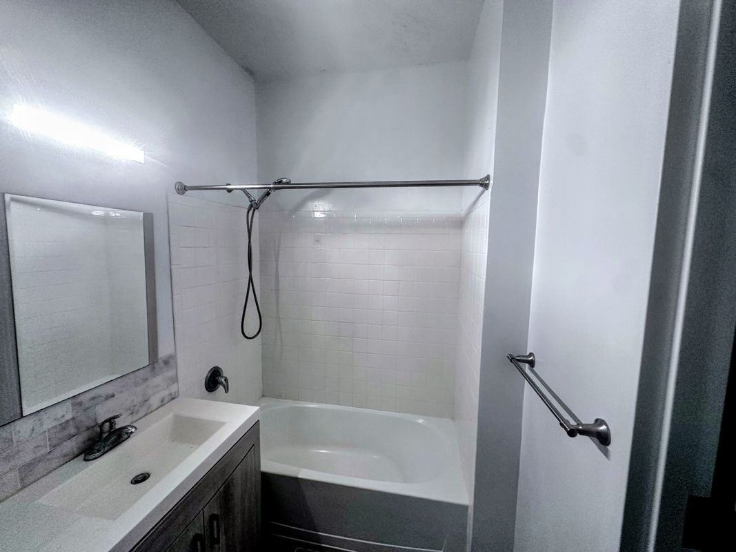 221 Beach 80th St ##1g - Photo 3 of 14