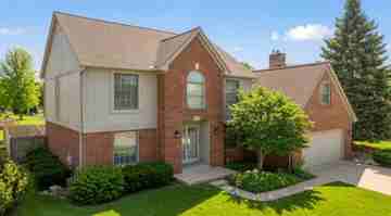 featured image of 53428 Gregory Dr