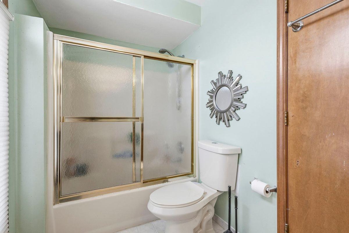 53428 Gregory Dr - Photo 5 of 25