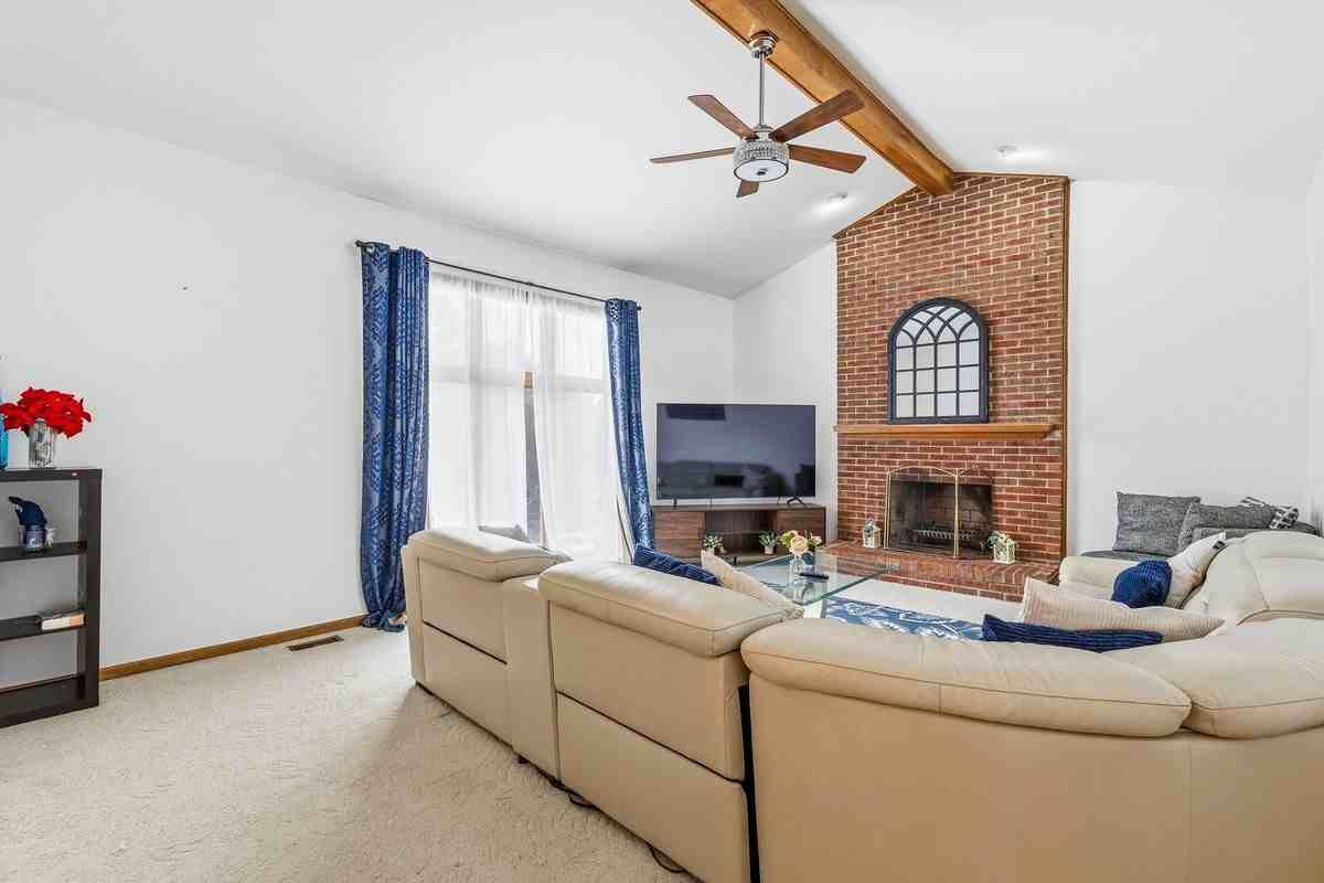 53428 Gregory Dr - Photo 7 of 25