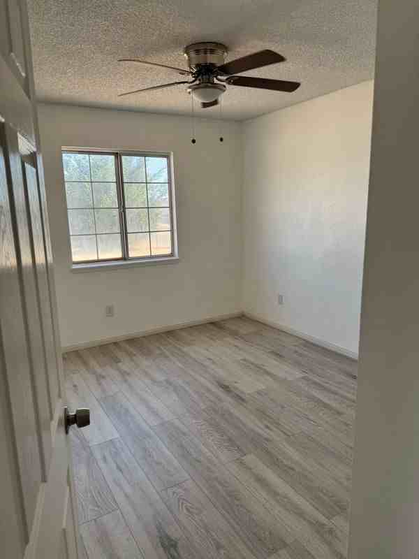 18063 Catalpa St - Photo 2 of 18