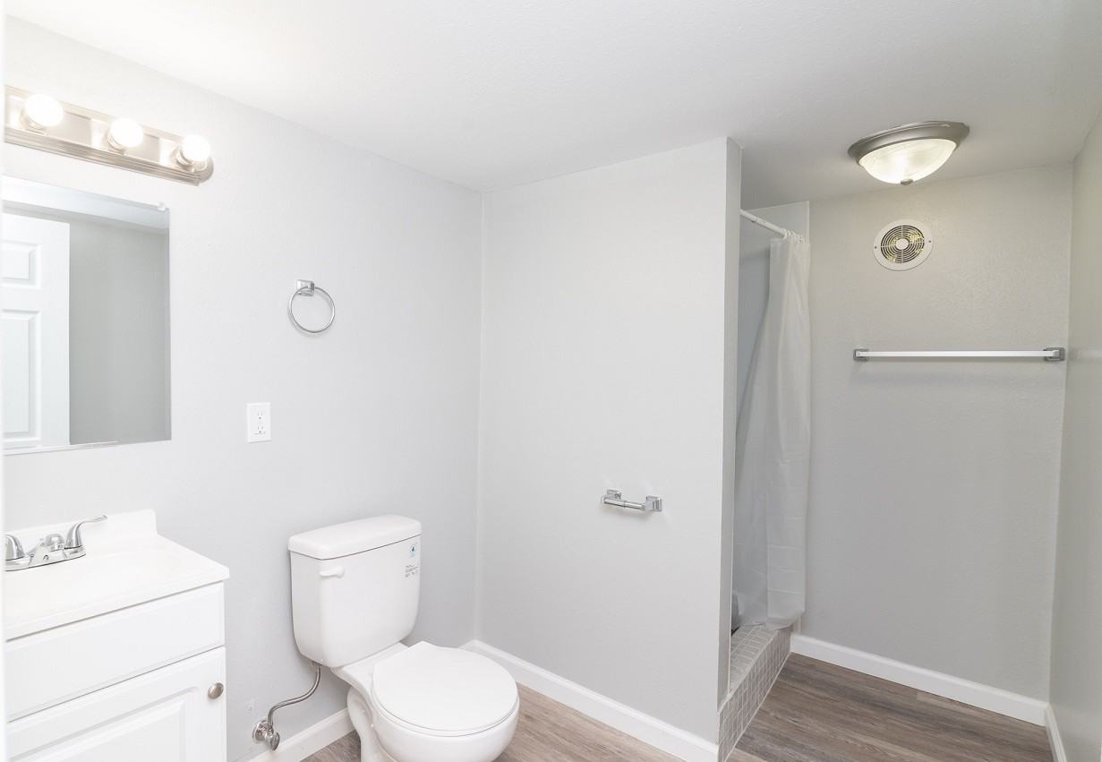1518 E Mccarty St #9 - Photo 6 of 6