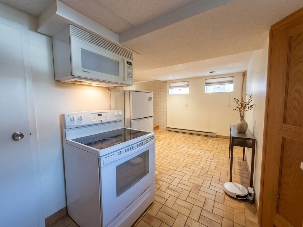 41 Dalton Rd Bsmt #BS - Photo 2 of 8