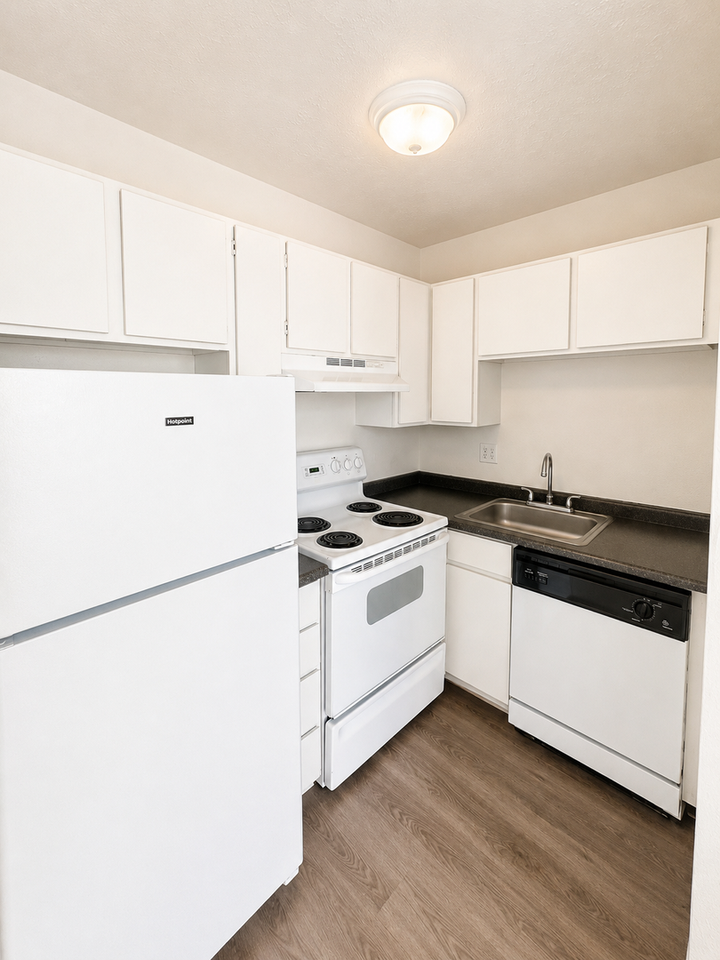 Caledonian Apartments - Photo 4 of 19