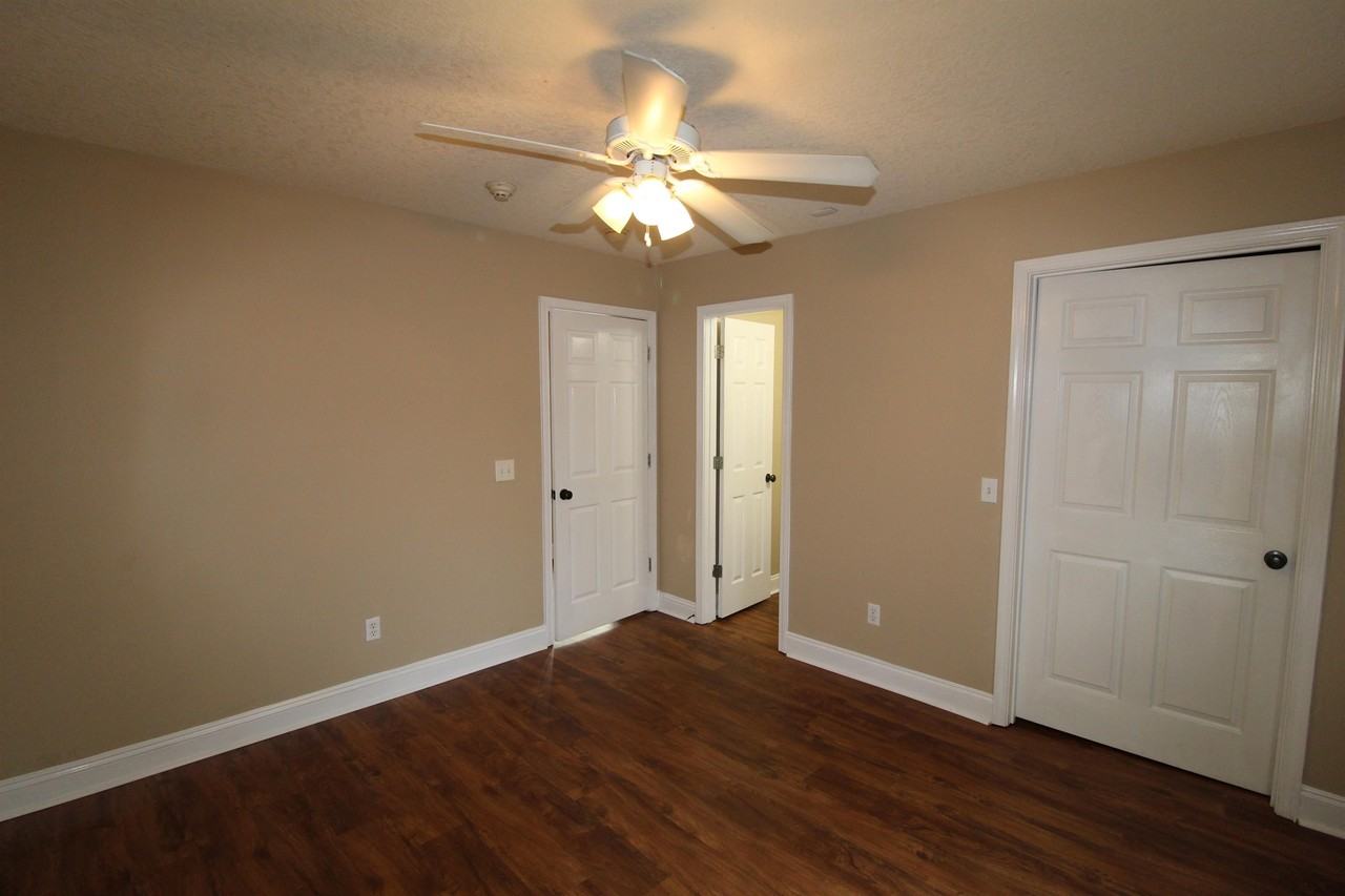1479 Crossway Cottages Ln #B - Photo 5 of 21