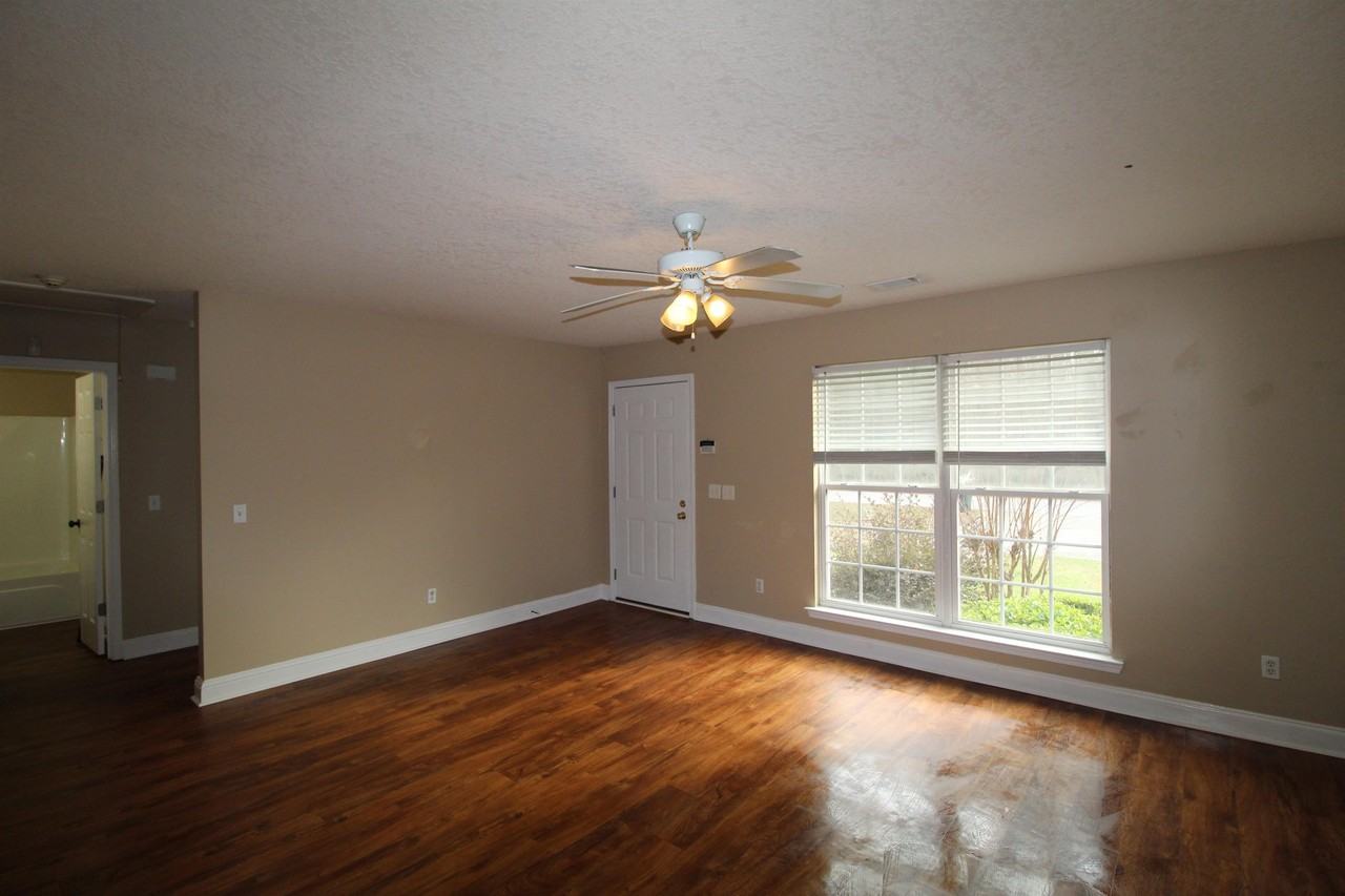 1479 Crossway Cottages Ln #B - Photo 4 of 21