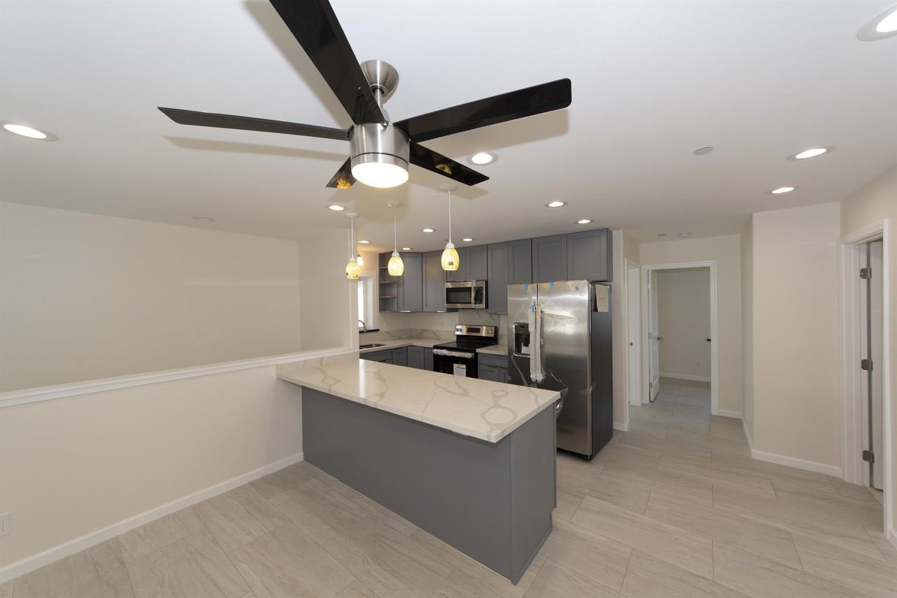 1068 Kinau St #A3 - Photo 5 of 10