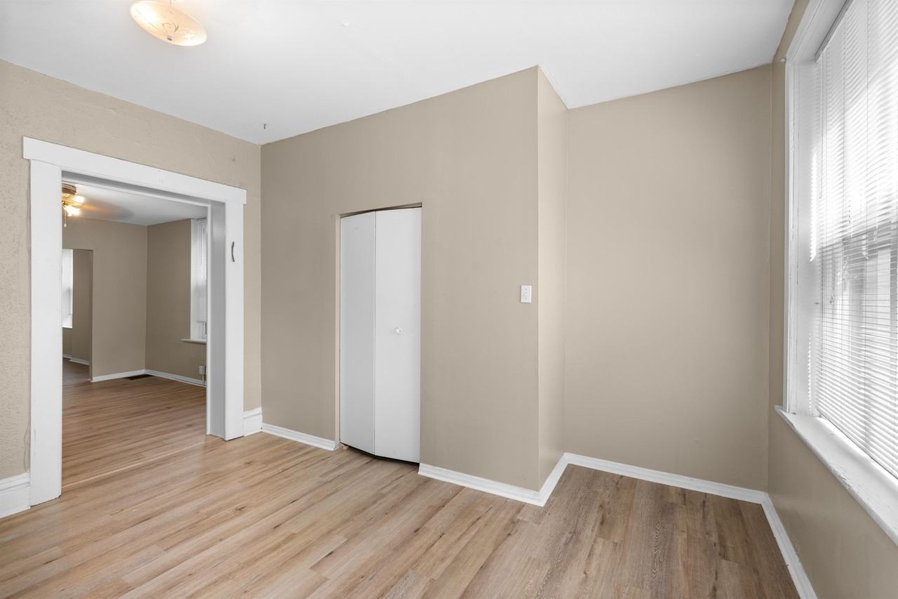 3619 Commonwealth Ave #1F - Photo 3 of 13