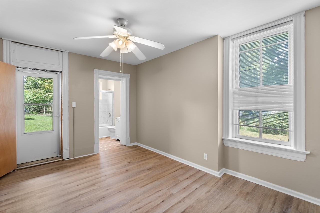 3619 Commonwealth Ave #1F - Photo 5 of 13