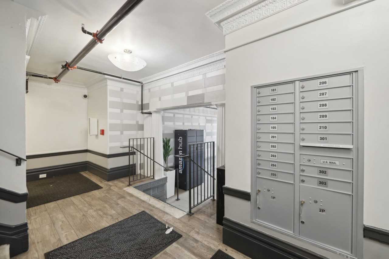 691 O'Farrell Street - Photo 7 of 8