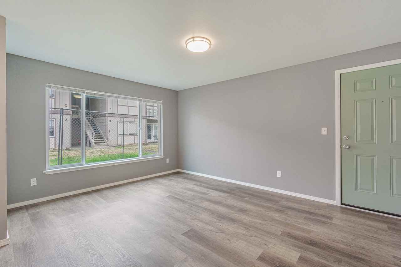4028 S Lawrence St #H - Photo 6 of 16