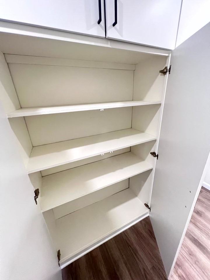 2408 Ocean Park Blvd - Photo 7 of 21