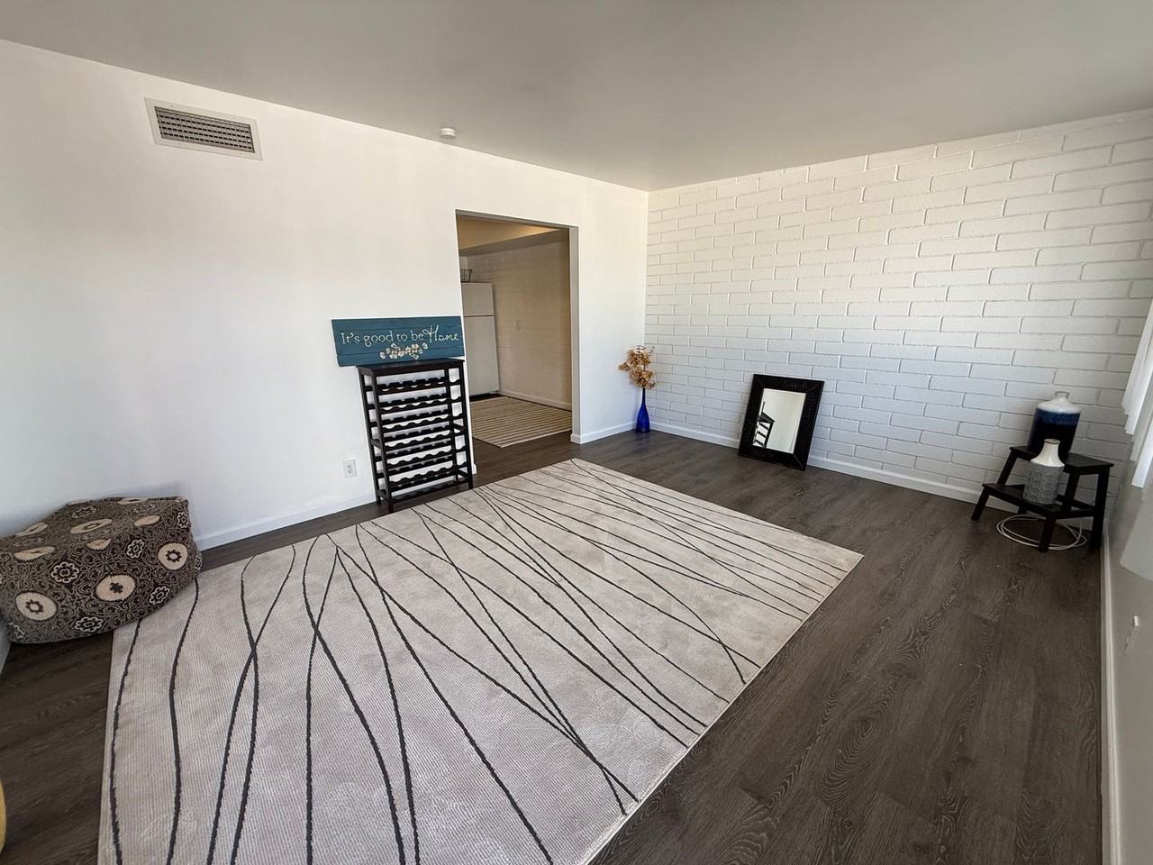 524 W Malibu Dr #4 - Photo 4 of 15