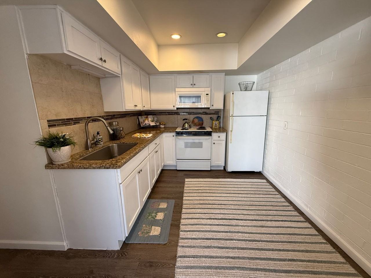 524 W Malibu Dr #4 - Photo 6 of 15