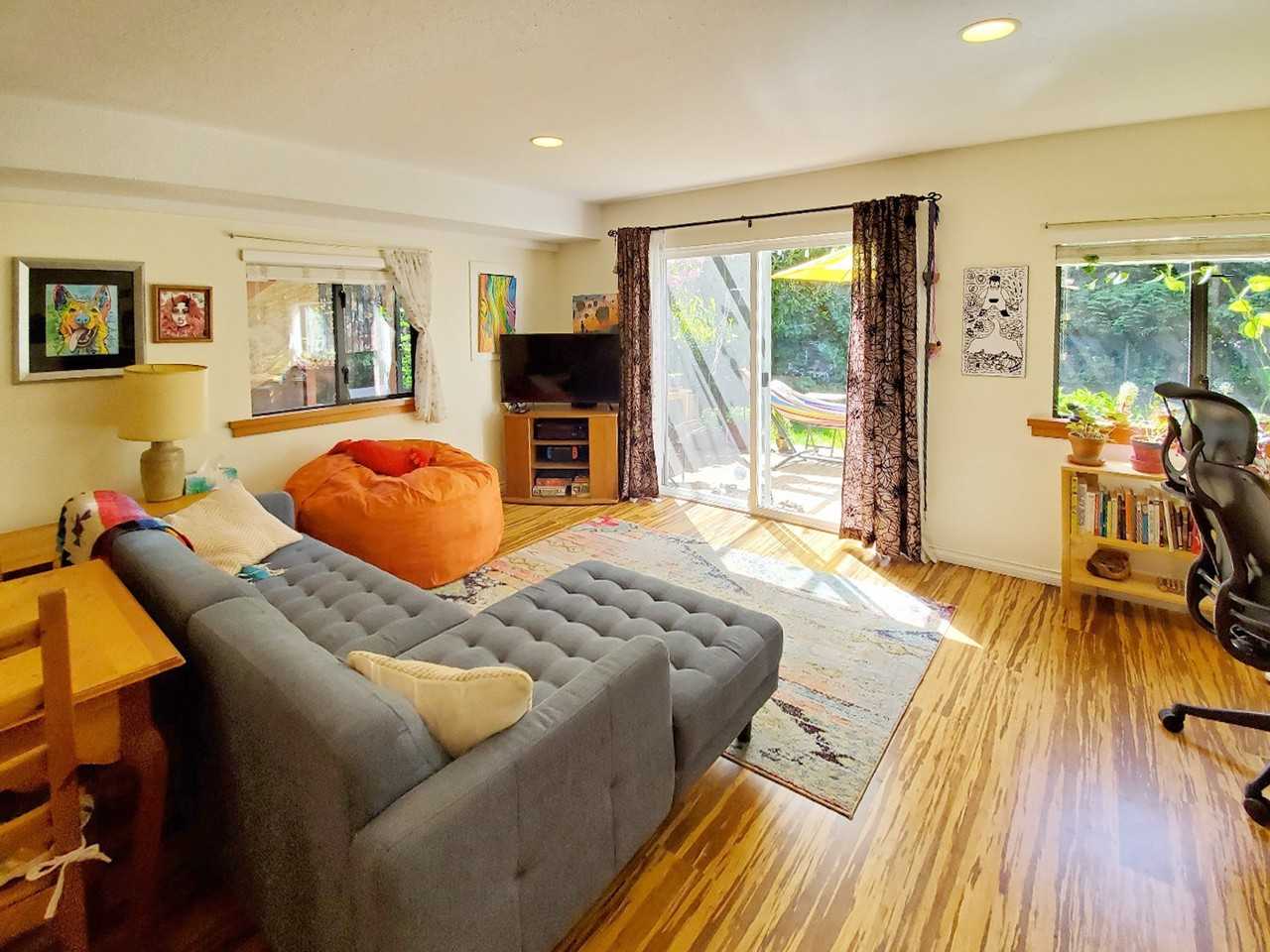 1050 Canyon Boulevard - Photo 3 of 11