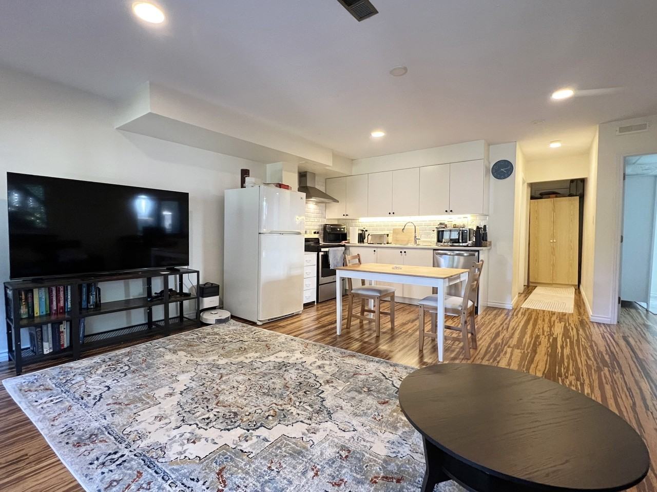 1050 Canyon Boulevard - Photo 4 of 11