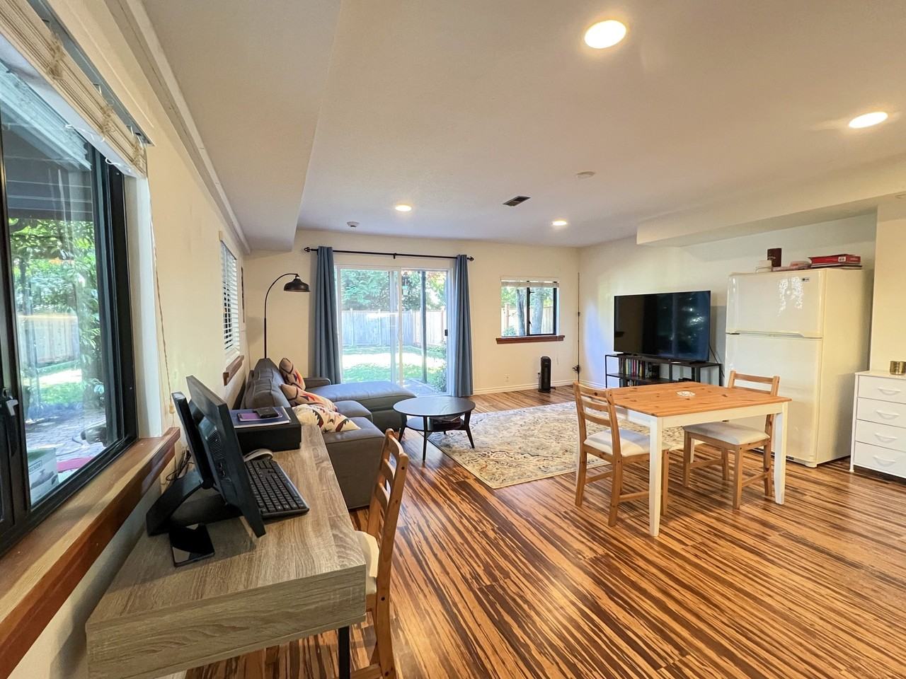 1050 Canyon Boulevard - Photo 6 of 11