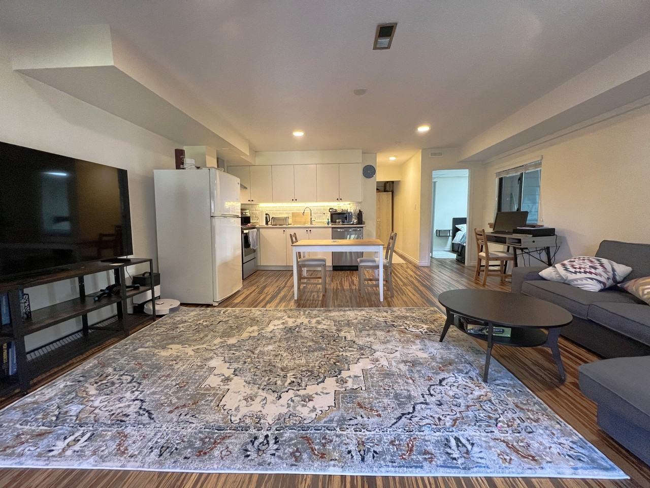 1050 Canyon Boulevard - Photo 5 of 11