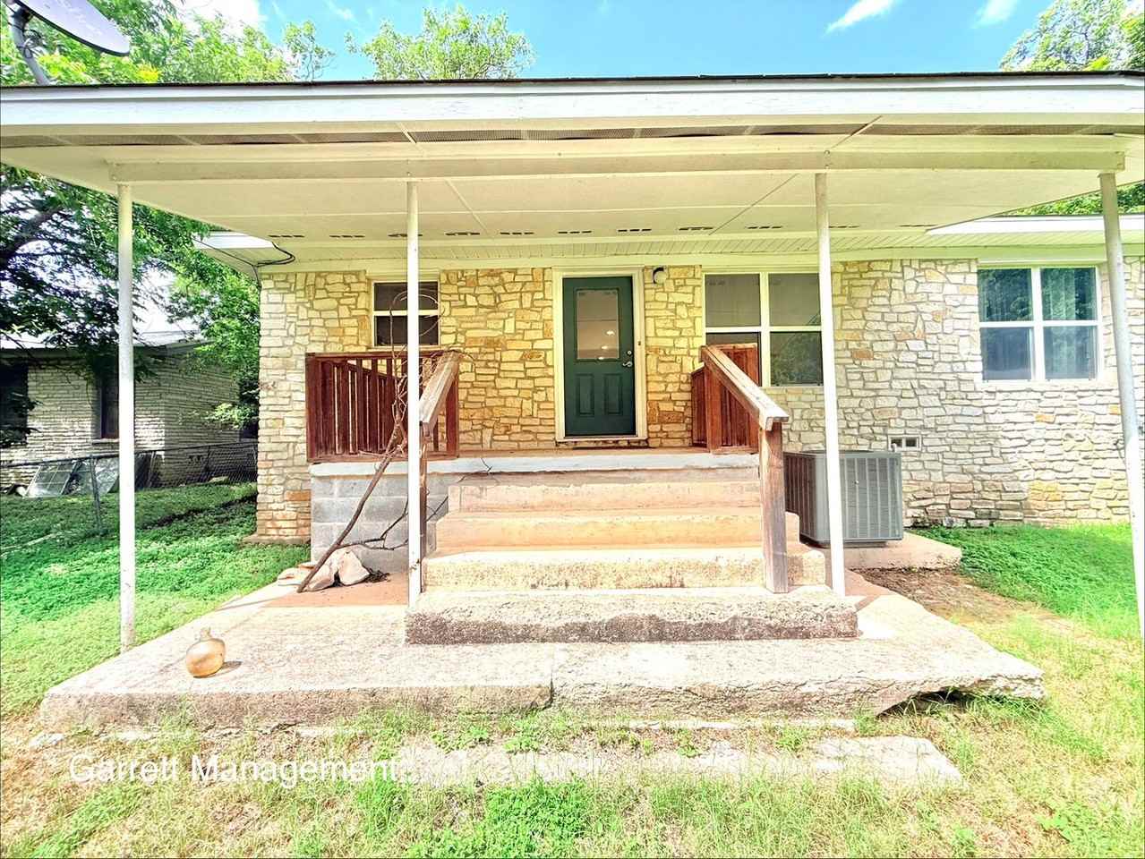 1114 Nix Rd - Photo 3 of 21