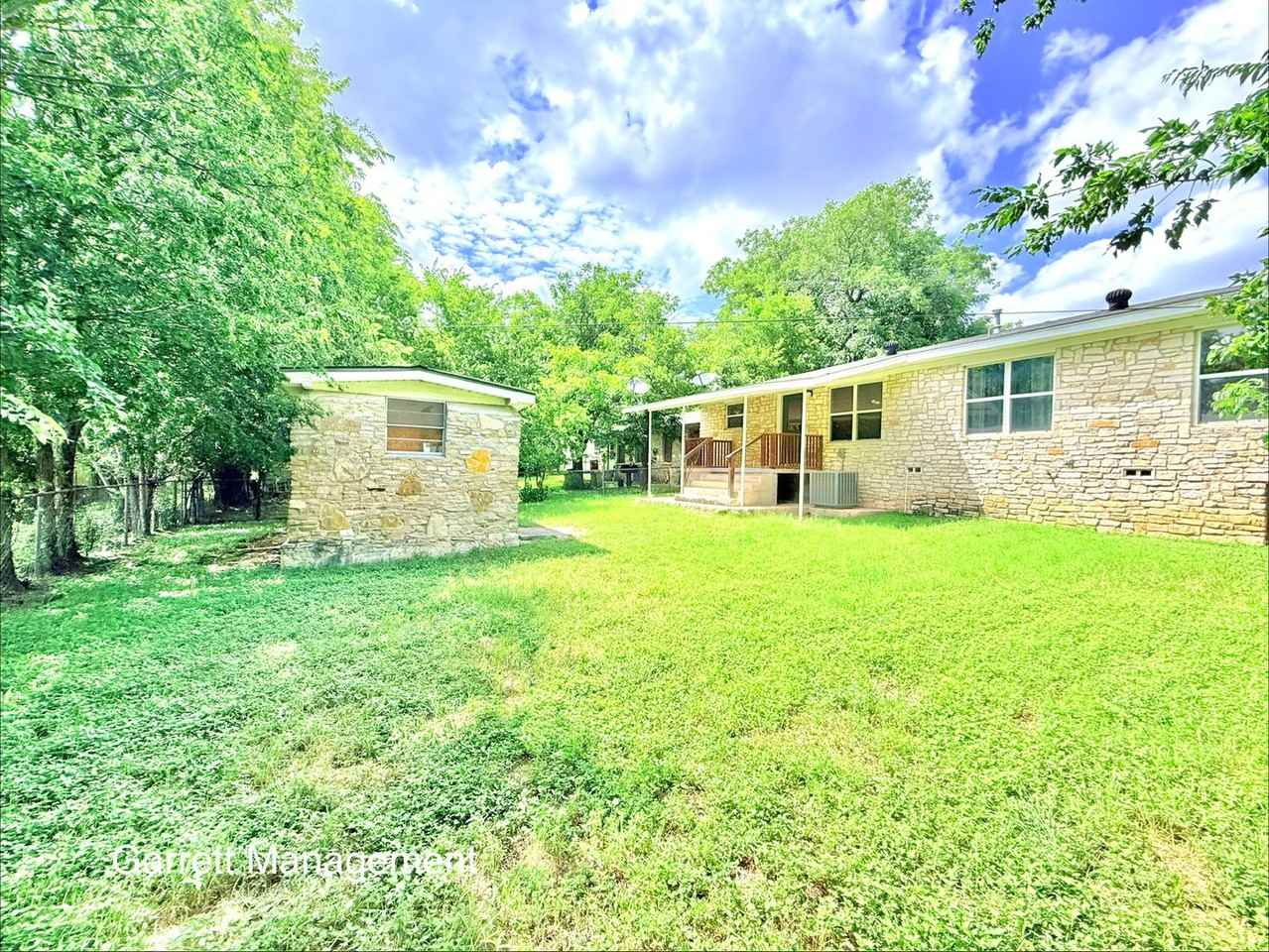 1114 Nix Rd - Photo 5 of 21