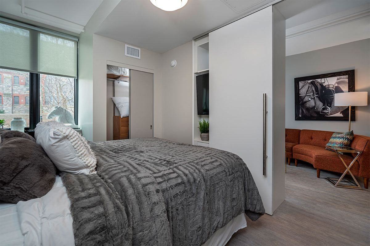 Capitol View Apartments - Photo 6 of 32