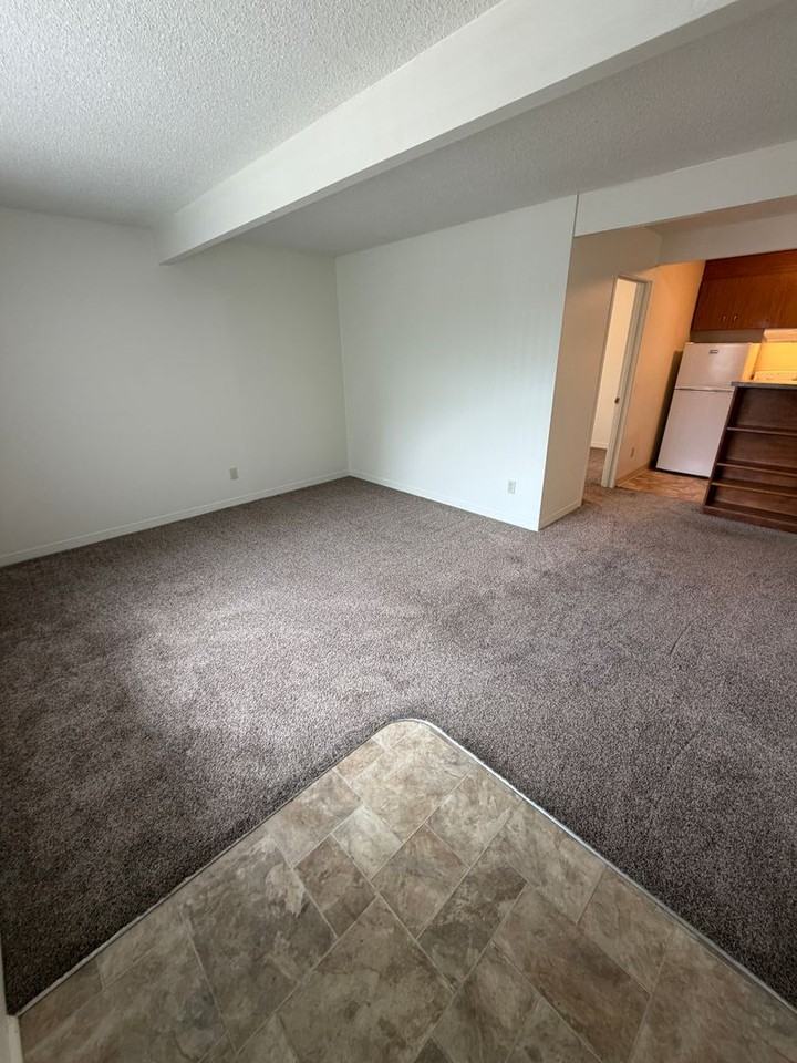 755 Nw 3rd St #19 - Photo 5 of 17