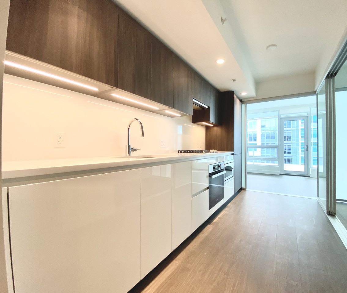 6320 Number 3 Road - Photo 4 of 16