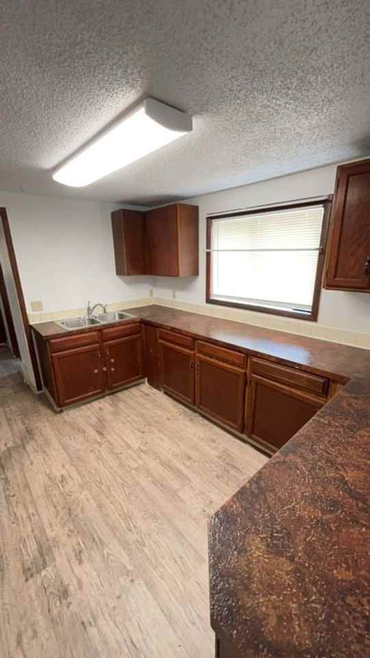 614 Maple St - Photo 2 of 12