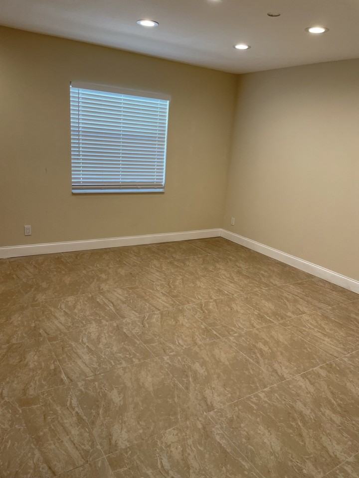 65 W 16th St #1 - Photo 4 of 10