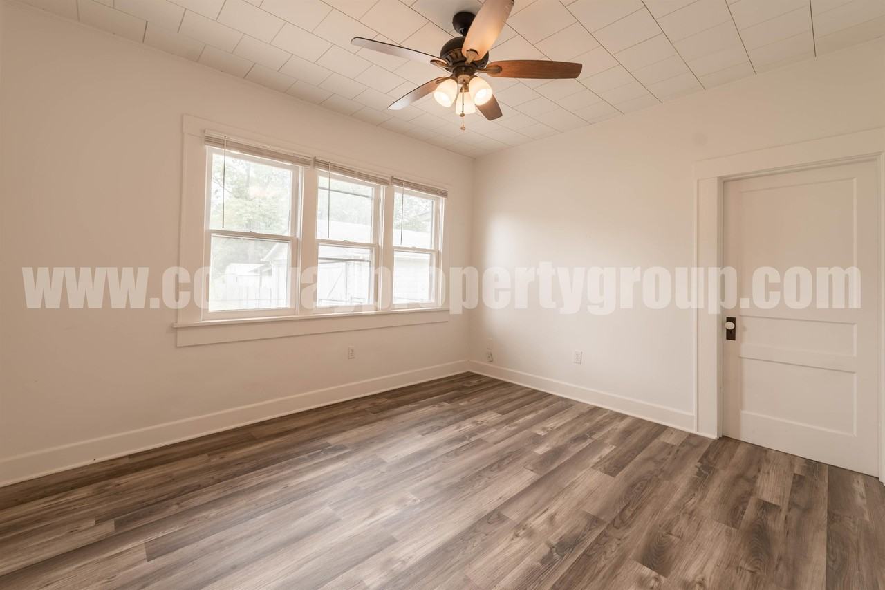 1404 Clifton St - Photo 2 of 19
